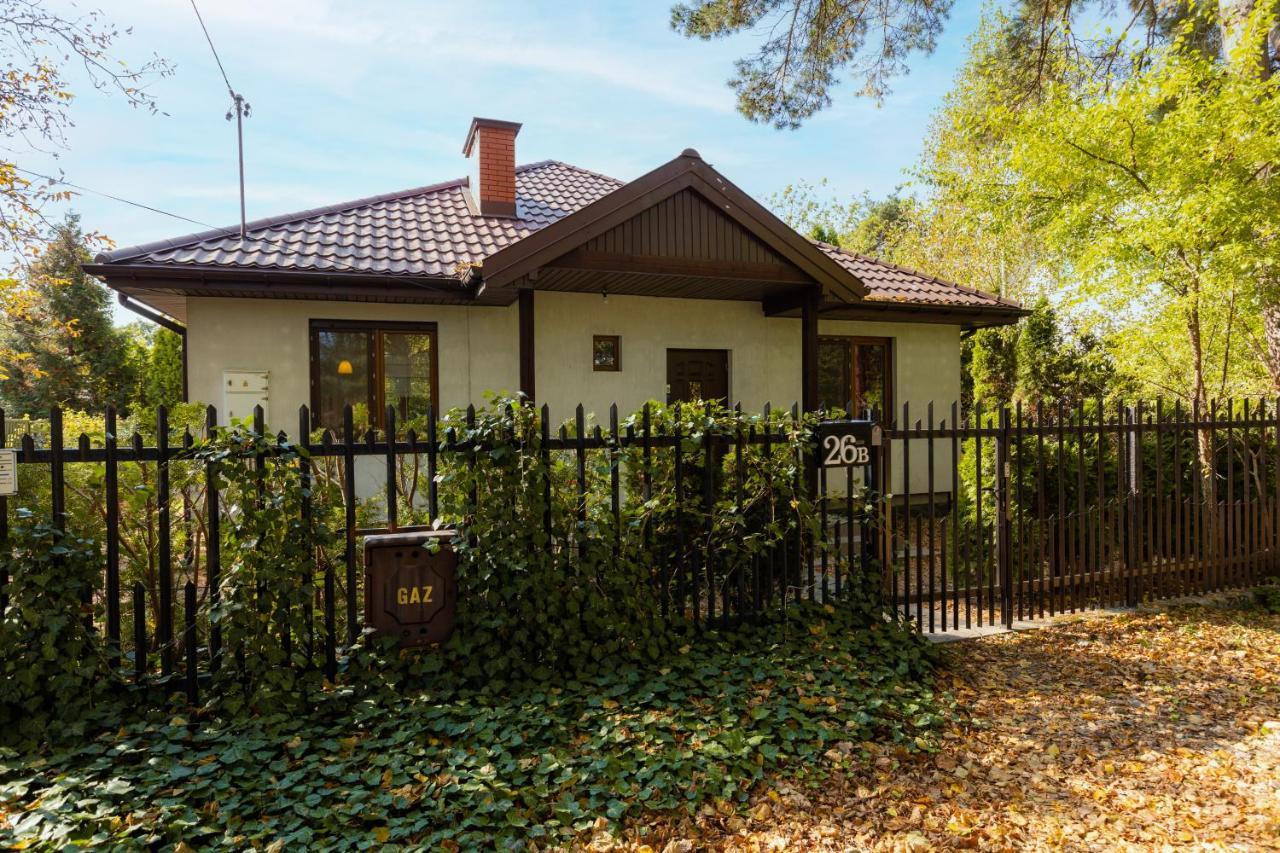 Holiday House Cinema Experience Warsaw Michalowice By Renters Villa Bagian luar foto