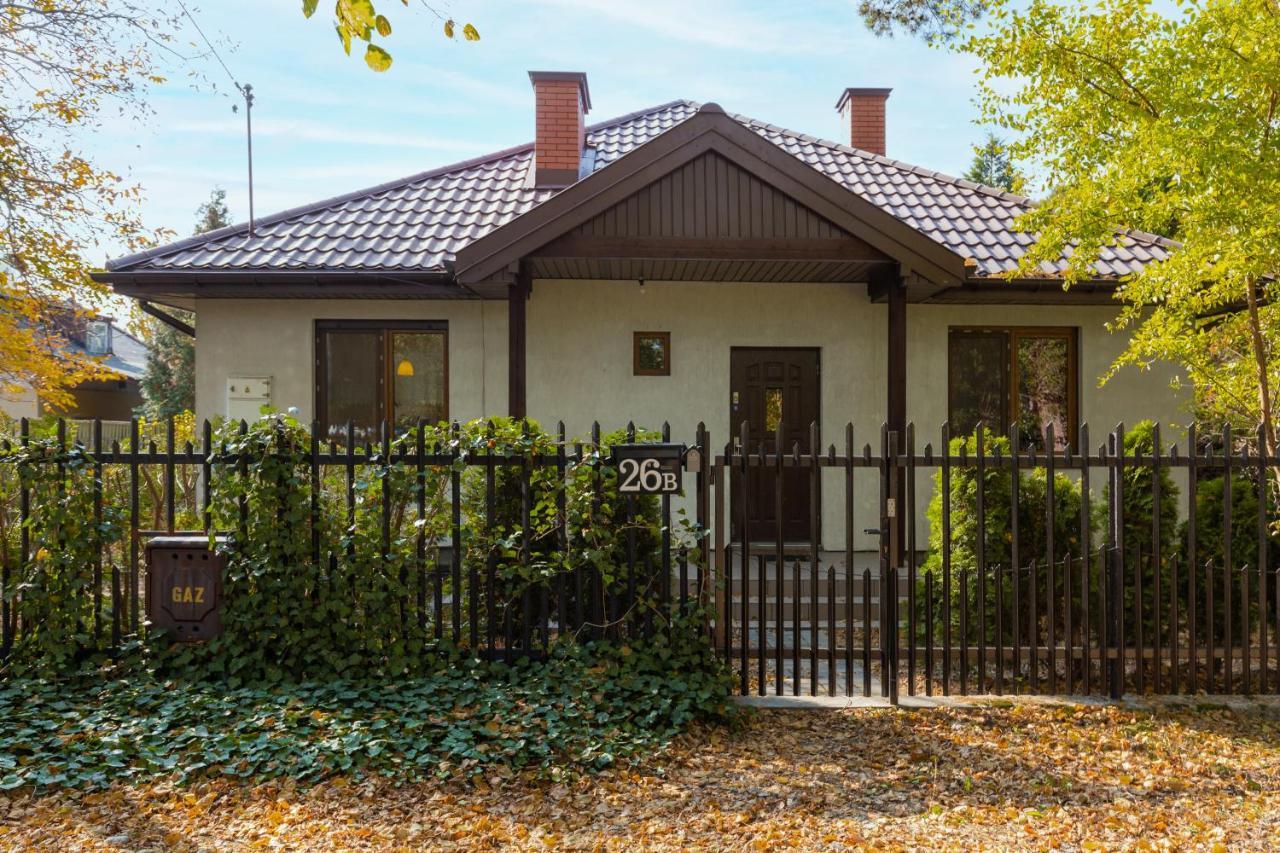 Holiday House Cinema Experience Warsaw Michalowice By Renters Villa Bagian luar foto