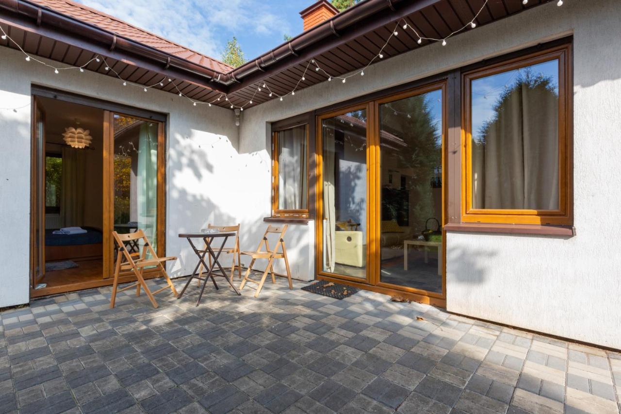 Holiday House Cinema Experience Warsaw Michalowice By Renters Villa Bagian luar foto